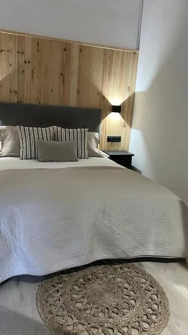 Cal Moline 1 Apartment Avia 0*,  Spain