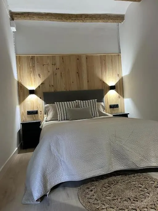 Cal Moline 1 Apartment Avia